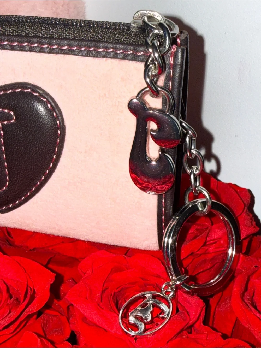 ✨Juicy Couture✨ Pink Heart Accent Zip Pouch Wallet with Keychain